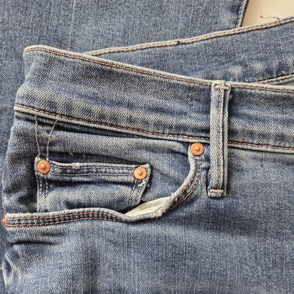 Mother | The Weekender Fray Jeans - Picture 6 of 12